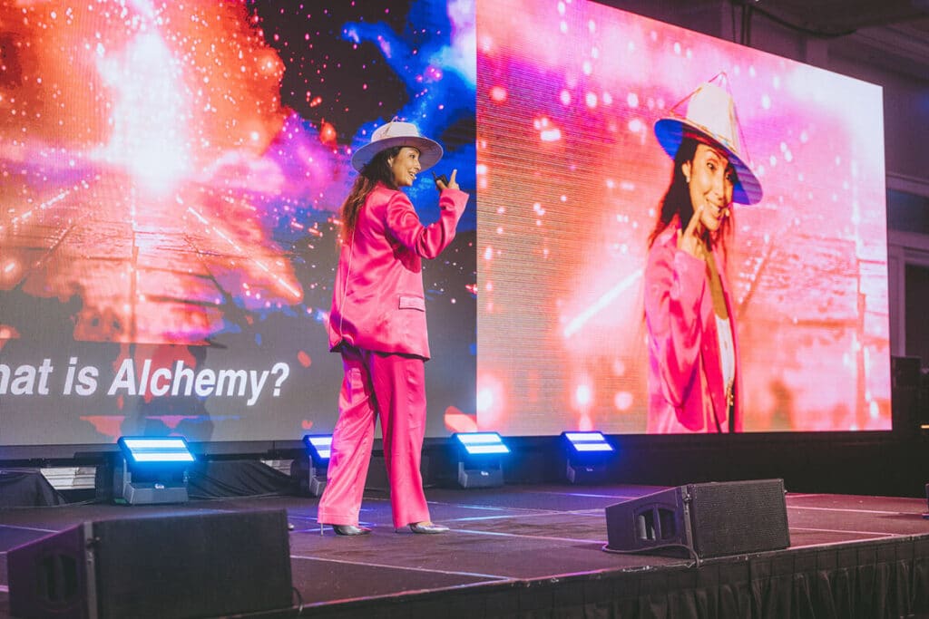 Nicky Clinch as trainer of trainers in Alchemy of Being practitioner program