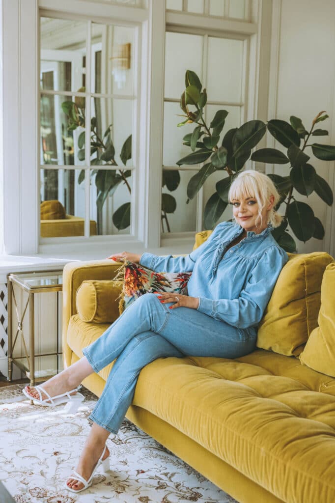 Thought leader confidently stating their expertise and claiming earned authority