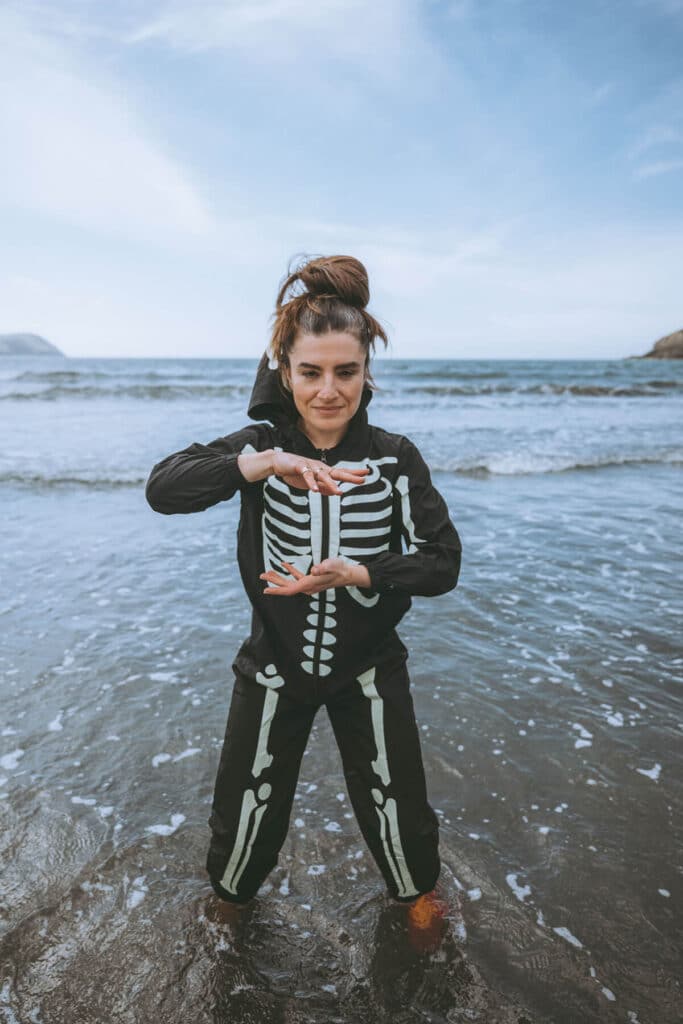 Unconventional mix of streetwear nature and qigong in Emma Reicher brand photography